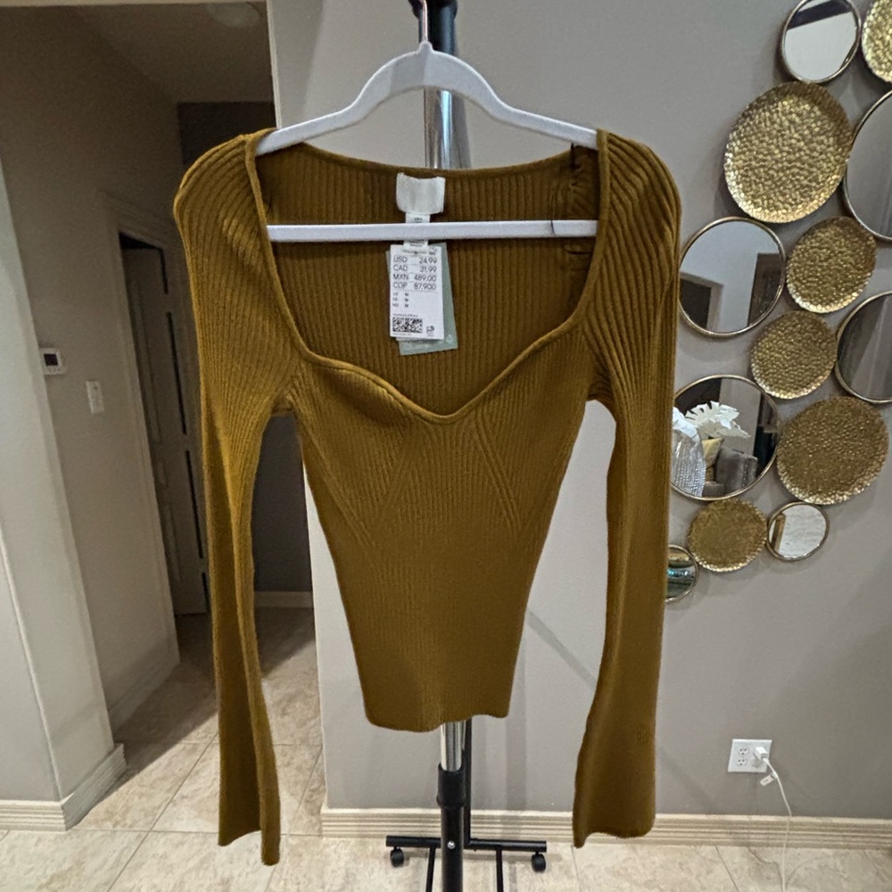 H&M Olive Ribbed Knit Top